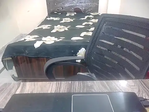 lusty_kaira webcam