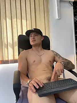 Alexander_ferre webcam