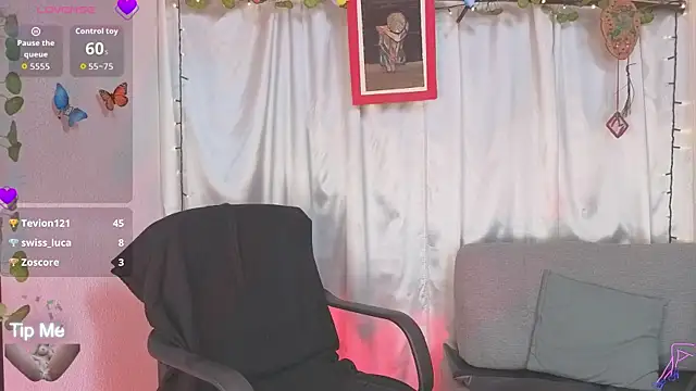 LeanaMaturee webcam