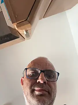 Yogirebell webcam
