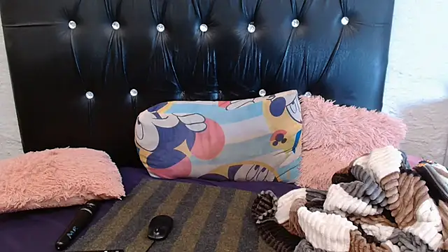 PunkinbuttXx05 webcam