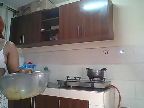 Creamybunnny webcam