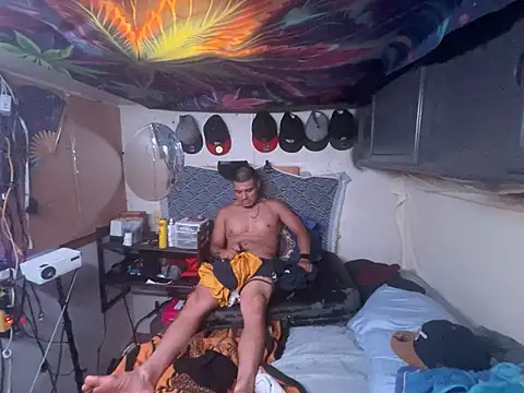 OmarSalasxh33 webcam