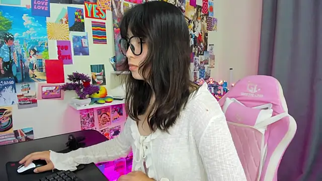 AlishaTempt webcam