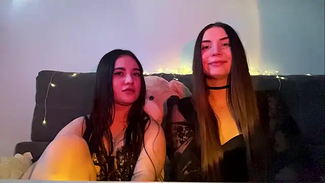 LucyLuxy webcam