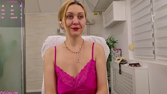 EllaMilf_ webcam
