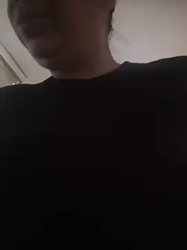 Scarlet_curly8a webcam