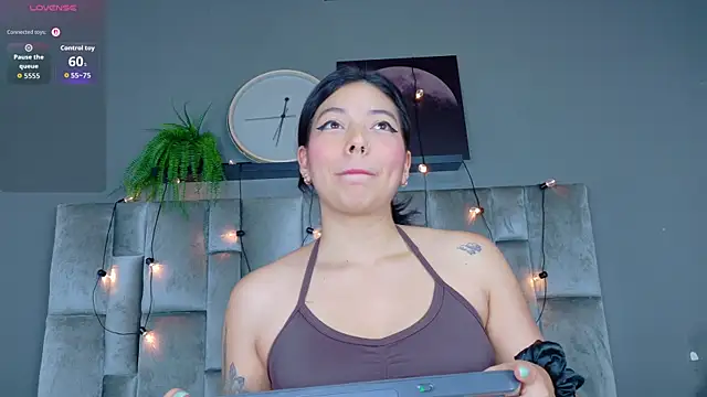 AnnieRouse__ webcam