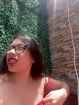 Olivia_Collinns1 live cam on StripChat