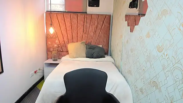 Zoe__Taylor__ webcam