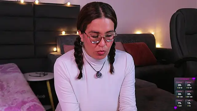 kathieandpovcock1 webcam