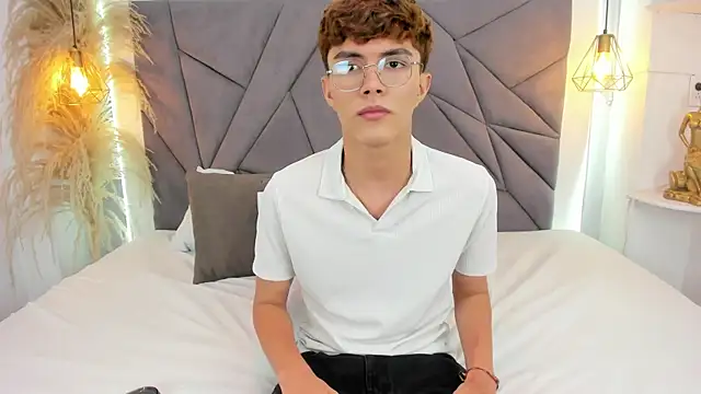 erickdelrio - ErickDelRio's free webcam - UK Sex Cams