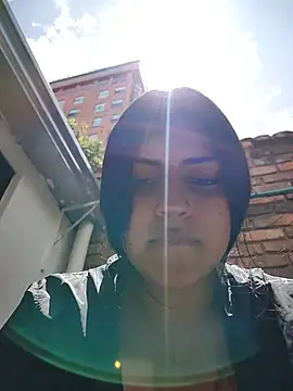 MishRaven webcam