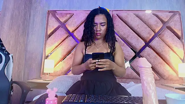 TamaraaHoney webcam