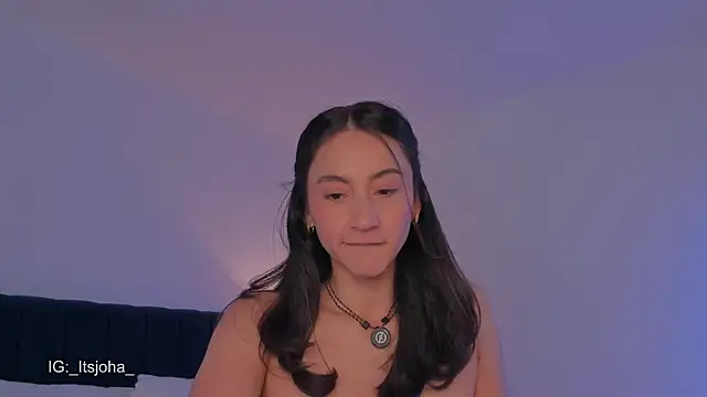 Lovinggirl_ webcam