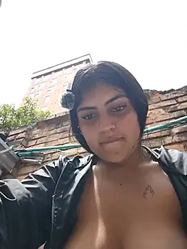 MishRaven webcam