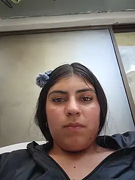 MishRaven webcam