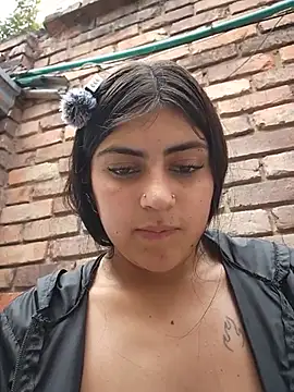 MishRaven webcam