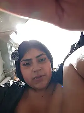 MishRaven webcam