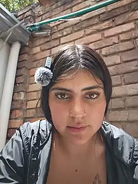 MishRaven webcam
