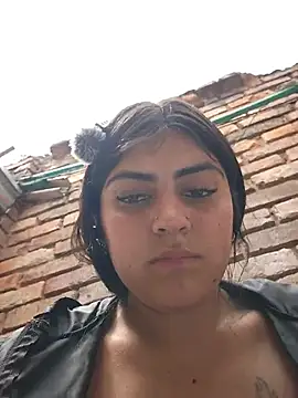 MishRaven webcam