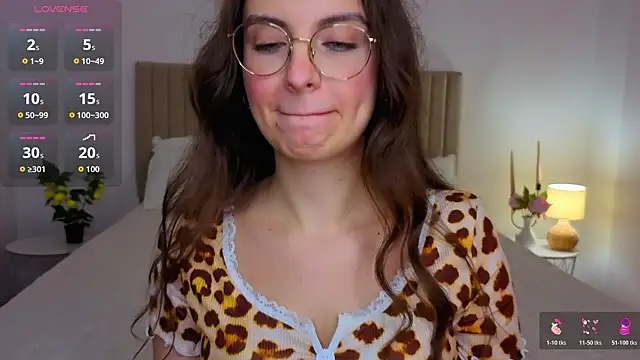real_cutie1 - Real_cutie1's free webcam - UK Sex Cams