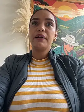 Sara-77 webcam
