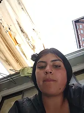 MishRaven webcam