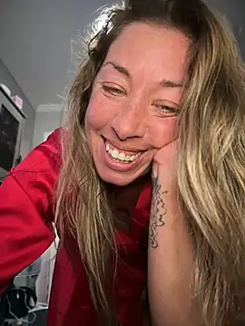 MiraKisss webcam