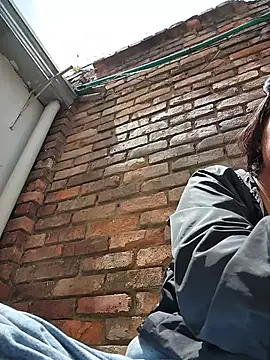 MishRaven webcam