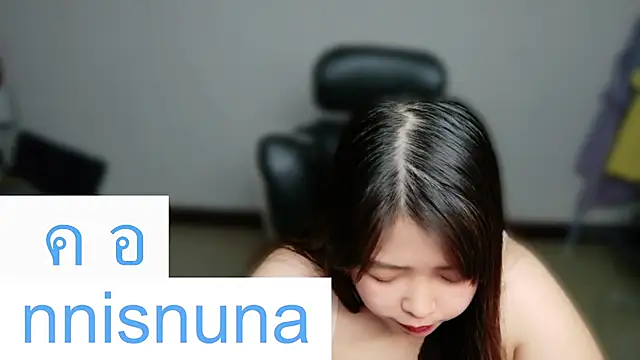 nunanunanuna live cam on StripChat