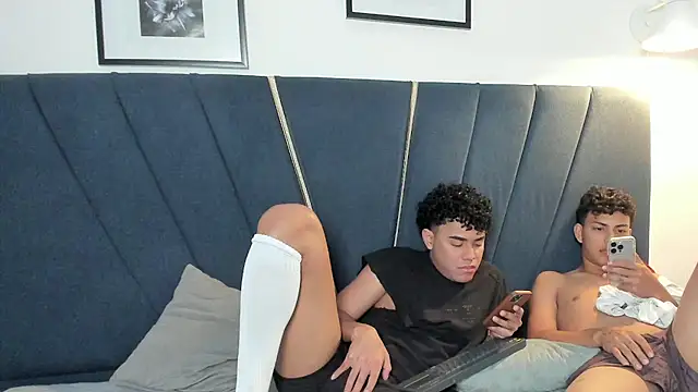 Enzo_love18 webcam