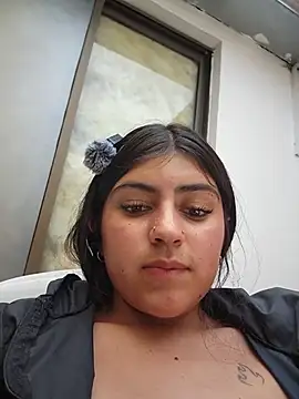 MishRaven webcam