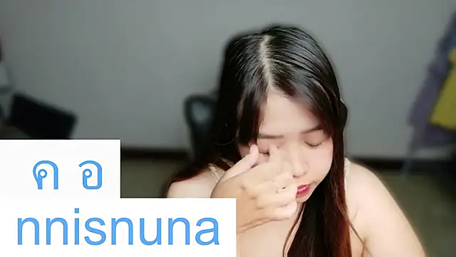 nunanunanuna live cam on StripChat