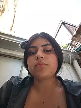 MishRaven webcam