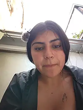 MishRaven webcam