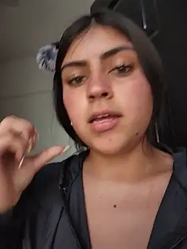 MishRaven webcam