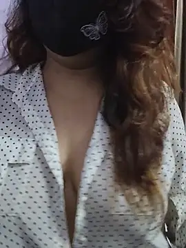 Angel_priy101 webcam