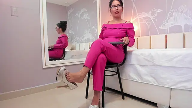 Aura_sander4u live cam on StripChat