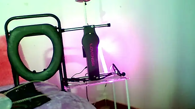 karol_stom webcam