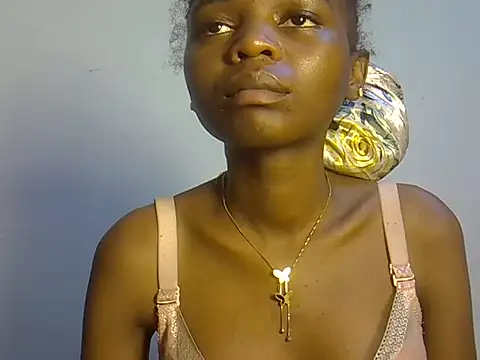 Spicybobolishia_ webcam