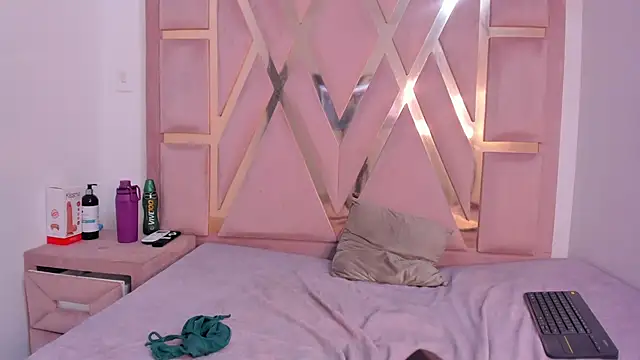 Kattyasm webcam