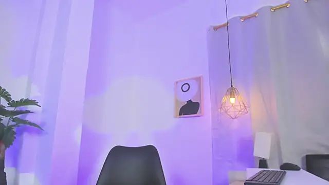 ApsaraVictoria live cam on StripChat