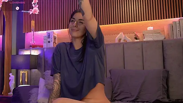 Angelina_Dior webcam