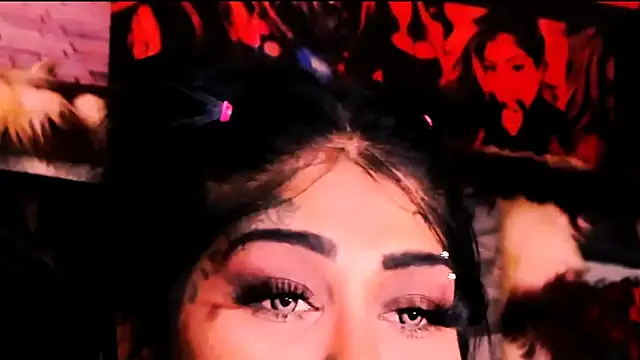 indian_dreamgirl webcam