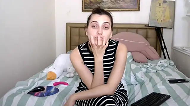Iren 😅 free nude webcam