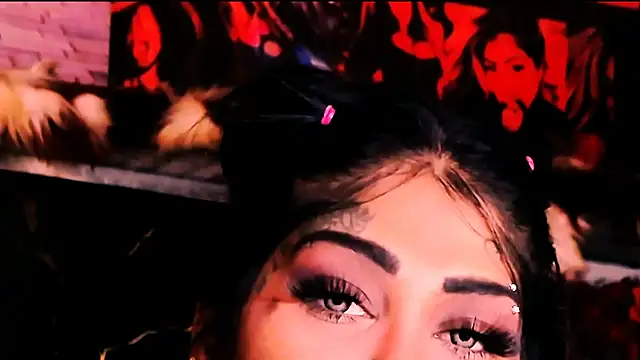 indian_dreamgirl webcam