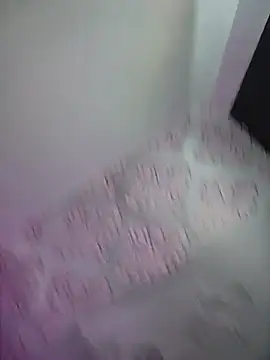 MishRaven webcam