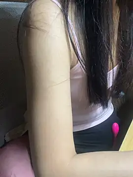 Mina048 webcam