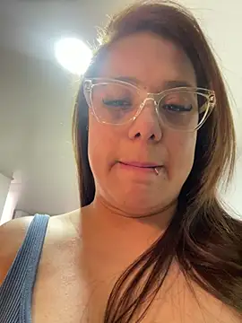 Pretty__Milf webcam